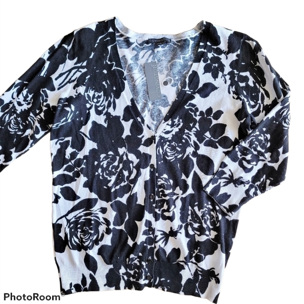 Black & white floral cardigan in like new condition. Covington, size M